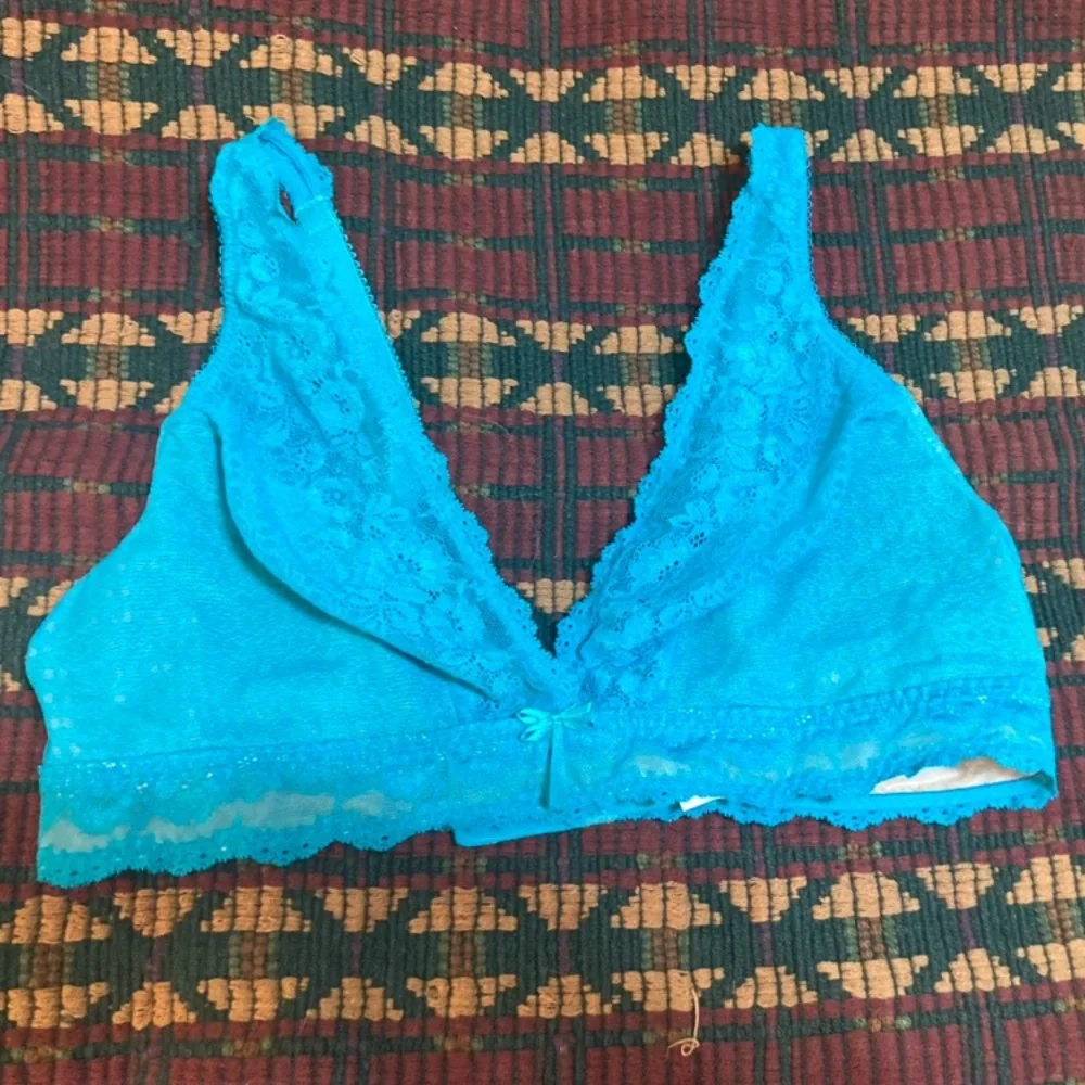 Wacoal 36 Unlined Lace Bralette - Picture 2 of 6